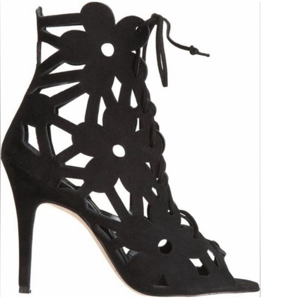 MANOLO BLAHNIK BLACK KAHIKA LASER-CUT FLOWER BOOTIES LACE UP HEELS -SIZE 39.5 - Picture 11 of 13